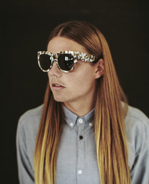 DECO - WHITE TORTOISE
