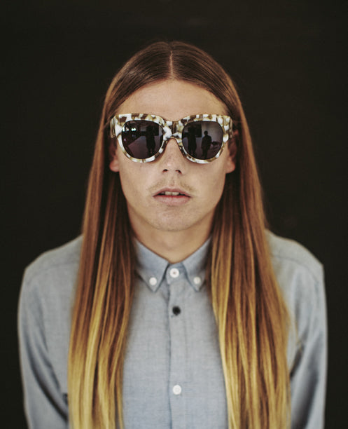 DECO - WHITE TORTOISE
