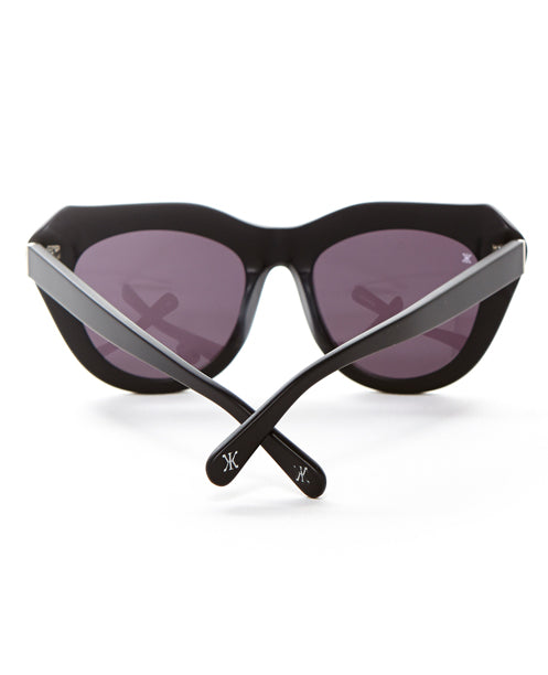 Onkler Hepnurn Sunglasses ** ONKLER X ANNE CURTIS - HEPBURN MATTE BLACK – onkler.com main image 4
